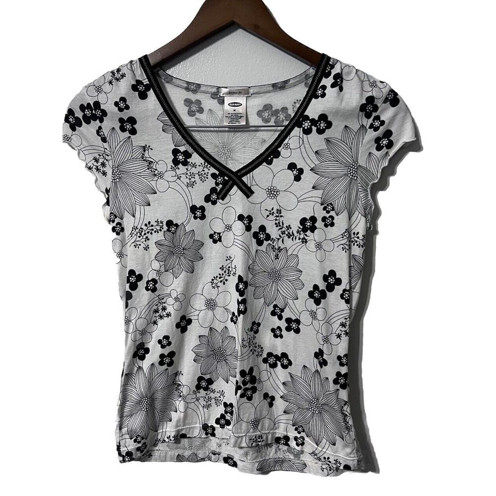 Vtg Y2K Old Navy Baby Tee Perfect Fit Medium Black & White Floral V-neck 2004